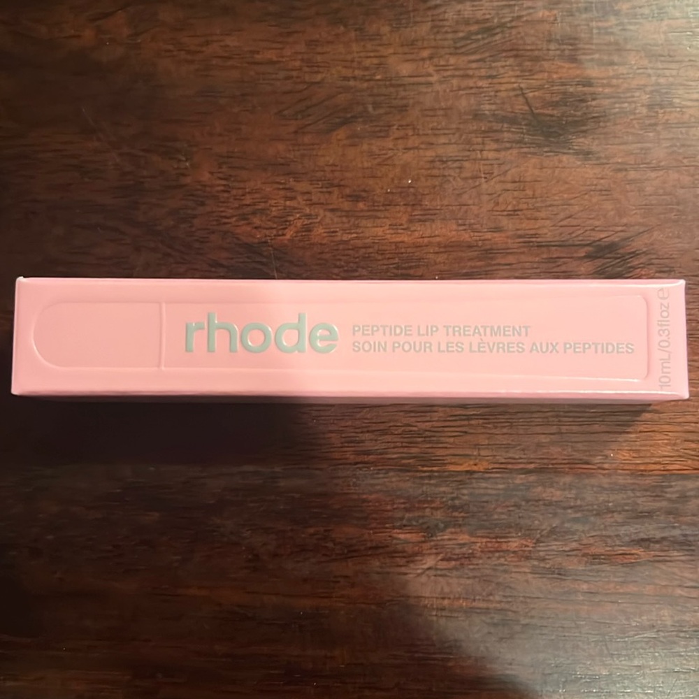 RHODE VANILLA Peptide Lip Tint - Picture 4 of 8